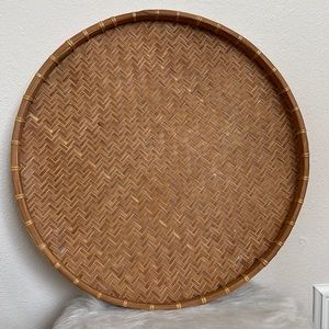 Decorative tobacco basket wall basket